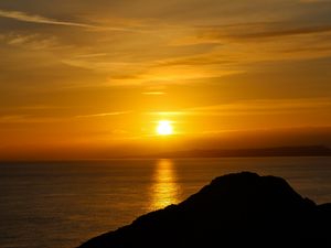 Preview wallpaper sunset, horizon, sea, sun