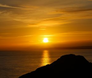 Preview wallpaper sunset, horizon, sea, sun