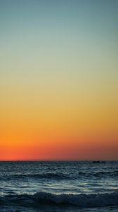 Preview wallpaper sunset, horizon, sea, waves, wavy