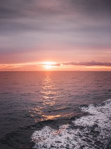 Preview wallpaper sunset, horizon, sea, sun, evening