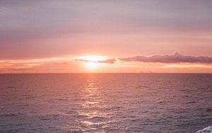 Preview wallpaper sunset, horizon, sea, sun, evening