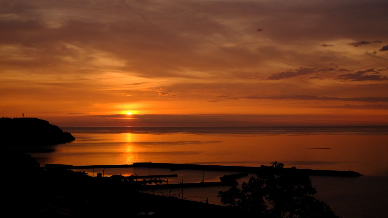 Wallpaper sunset, horizon, sea, glare