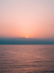 Preview wallpaper sunset, horizon, sea, water, pink