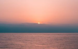 Preview wallpaper sunset, horizon, sea, water, pink