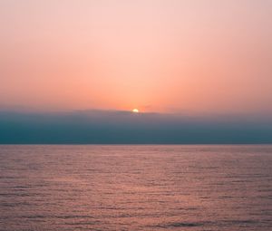 Preview wallpaper sunset, horizon, sea, water, pink