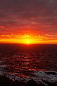 Preview wallpaper sunset, horizon, sea, waves, sky