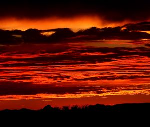 Preview wallpaper sunset, horizon, sky, night, red