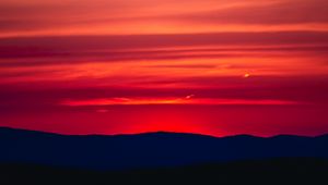 Preview wallpaper sunset, horizon, sky, red, clouds