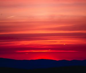 Preview wallpaper sunset, horizon, sky, red, clouds