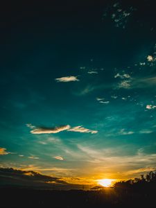 Preview wallpaper sunset, horizon, sky, clouds, sunlight