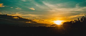 Preview wallpaper sunset, horizon, sky, clouds, sunlight