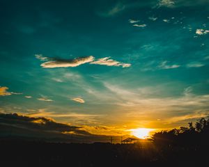 Preview wallpaper sunset, horizon, sky, clouds, sunlight