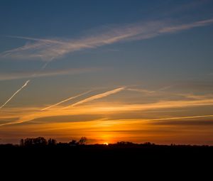 Preview wallpaper sunset, horizon, sky, clouds, sun