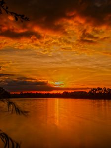 Preview wallpaper sunset, horizon, sky, river