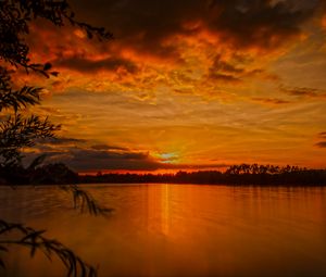 Preview wallpaper sunset, horizon, sky, river