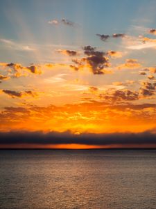 Preview wallpaper sunset, horizon, sun, sea, clouds