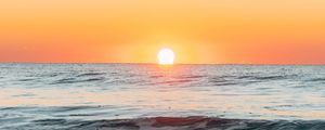 Preview wallpaper sunset, horizon, sun, sea, sky