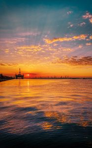 Preview wallpaper sunset, horizon, water surface, pier