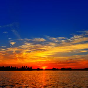 Preview wallpaper sunset, lake, dusk, dark, landscape