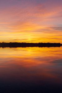 Preview wallpaper sunset, lake, horizon, sky, reflection