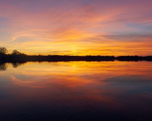 Preview wallpaper sunset, lake, horizon, sky, reflection