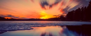 Preview wallpaper sunset, lake, ice, sky