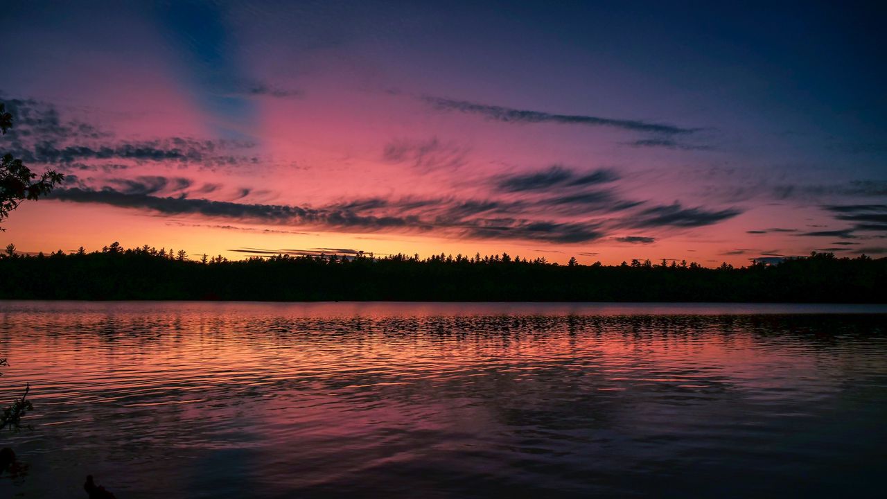 Wallpaper sunset, lake, skyline, sky, clouds