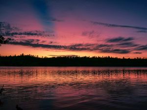 Preview wallpaper sunset, lake, skyline, sky, clouds