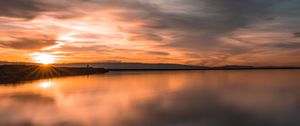 Preview wallpaper sunset, lake, skyline, sky