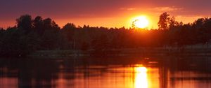 Preview wallpaper sunset, lake, sun, dusk, landscape