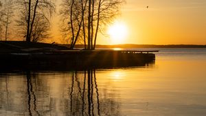Preview wallpaper sunset, lake, trees, water, reflection
