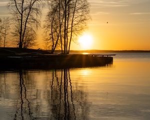 Preview wallpaper sunset, lake, trees, water, reflection
