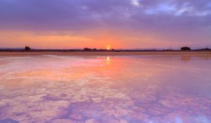 Preview wallpaper sunset, lake, water, sun, landscape