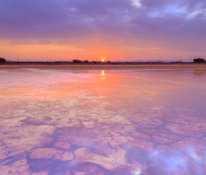 Preview wallpaper sunset, lake, water, sun, landscape