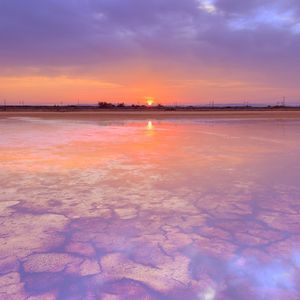 Preview wallpaper sunset, lake, water, sun, landscape