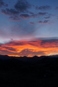 Preview wallpaper sunset, mountains, dusk, dark, landscape