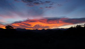 Preview wallpaper sunset, mountains, dusk, dark, landscape