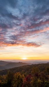 Preview wallpaper sunset, mountains, horizon, dusk, landscape