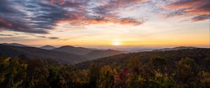 Preview wallpaper sunset, mountains, horizon, dusk, landscape