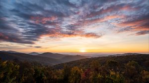 Preview wallpaper sunset, mountains, horizon, dusk, landscape