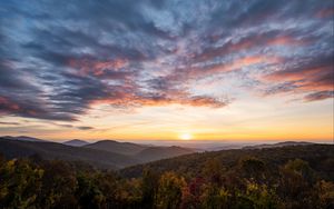 Preview wallpaper sunset, mountains, horizon, dusk, landscape