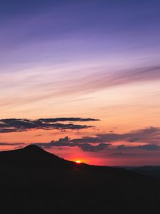 Preview wallpaper sunset, mountains, peak, sky