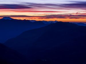 Preview wallpaper sunset, mountains, sky