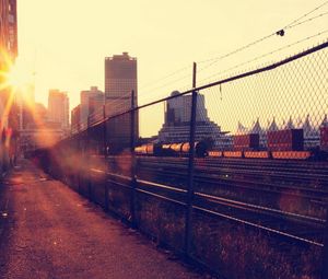 Preview wallpaper sunset, railroad, city