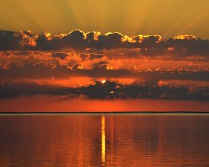 Preview wallpaper sunset, reflection, horizon, sea, clouds