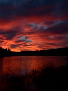 Preview wallpaper sunset, river, horizon