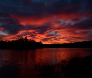Preview wallpaper sunset, river, horizon