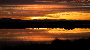 Preview wallpaper sunset, river, horizon, grass