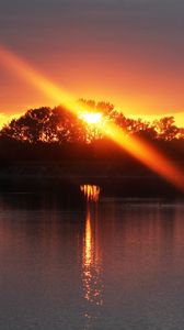 Preview wallpaper sunset, river, trees, light