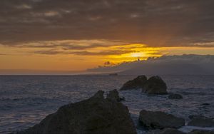 Preview wallpaper sunset, rocks, stones, waves